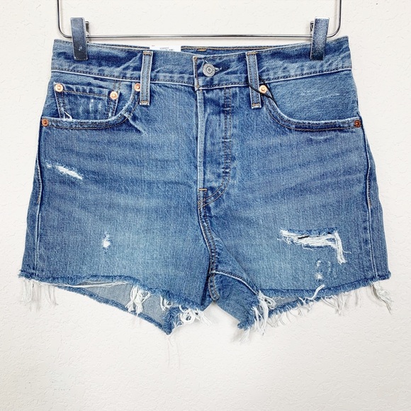 LEVI’S Wedgie Shorts - Picture 4 of 7